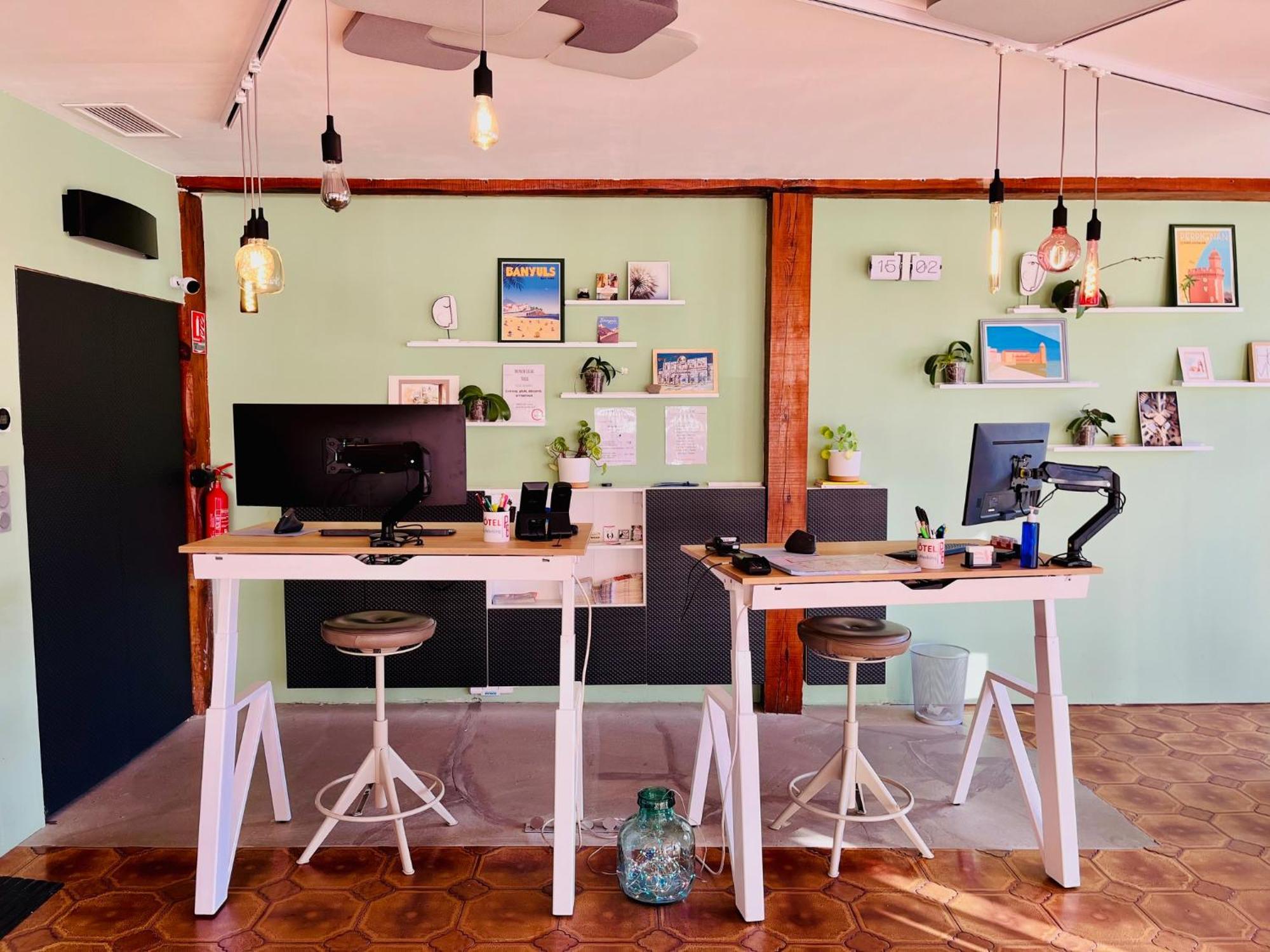 Hostel Pb - Perpignan Gare Εξωτερικό φωτογραφία
