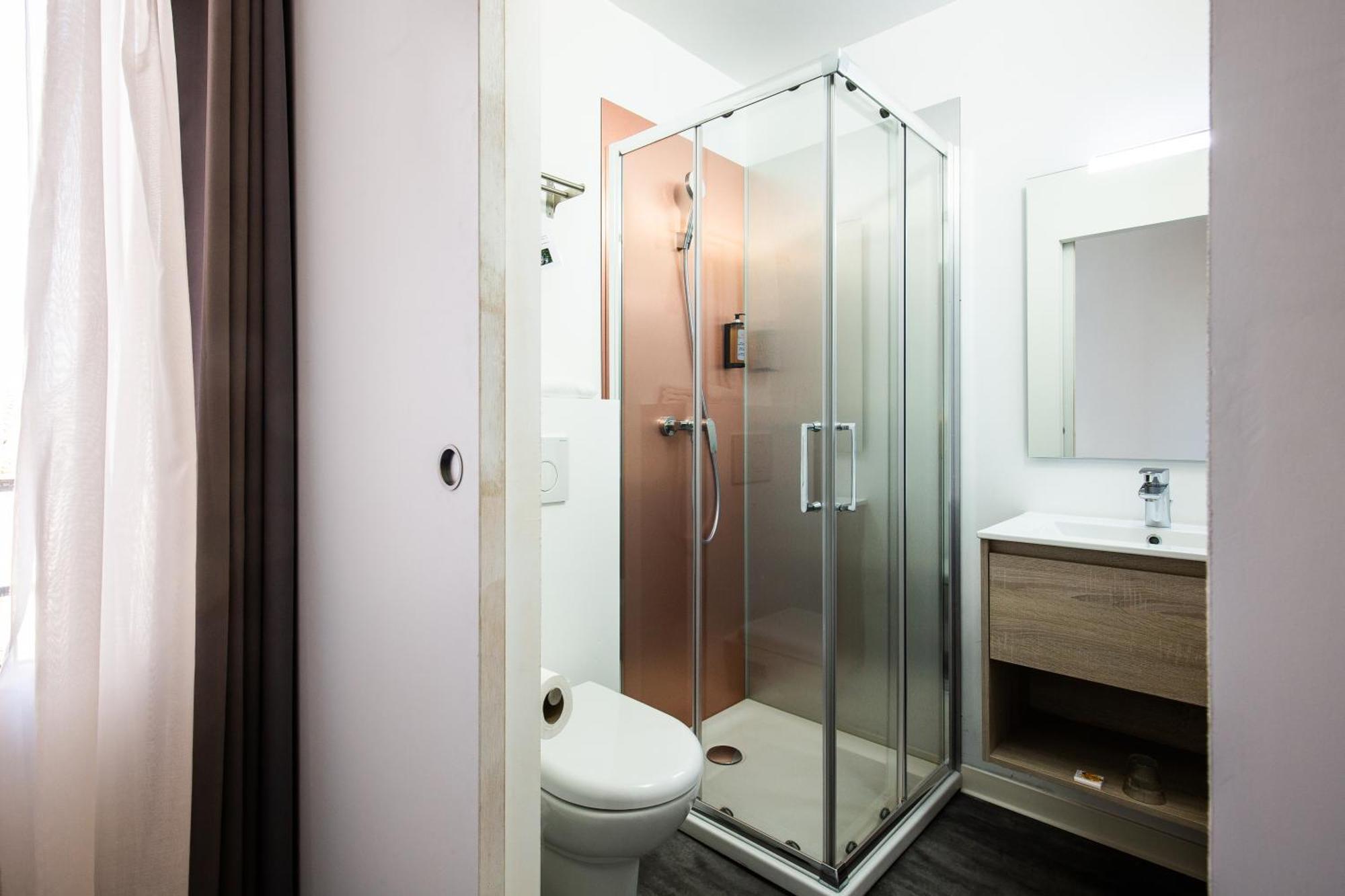 Hostel Pb - Perpignan Gare Εξωτερικό φωτογραφία