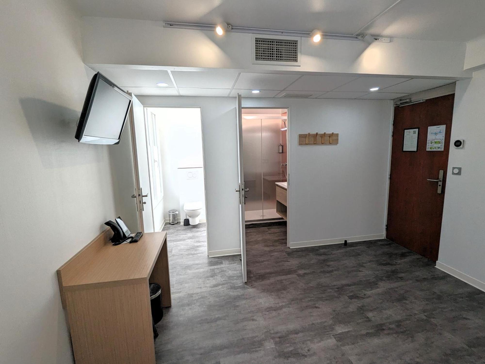 Hostel Pb - Perpignan Gare Εξωτερικό φωτογραφία