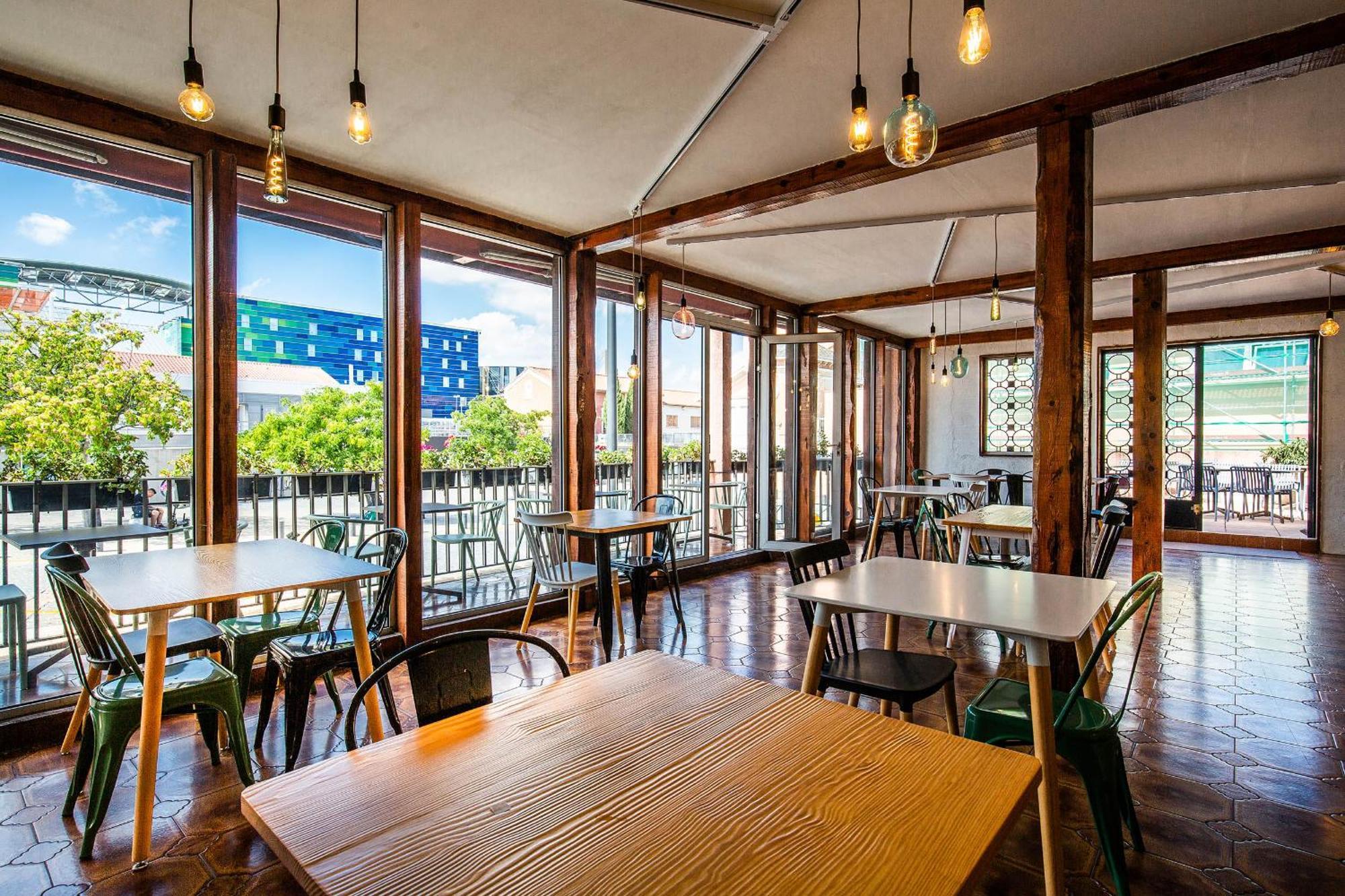 Hostel Pb - Perpignan Gare Εξωτερικό φωτογραφία